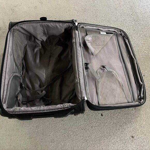 Heys Carry on Luggage - Picture 5 of 5